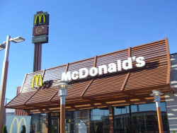 Archivo - La historia de McDonald's saltará a la gran pantalla. Lo hará en una película titulada 'The Founder' y que dirigida por John Lee Hancock (The Blind Side) relatará el origen de la franqui