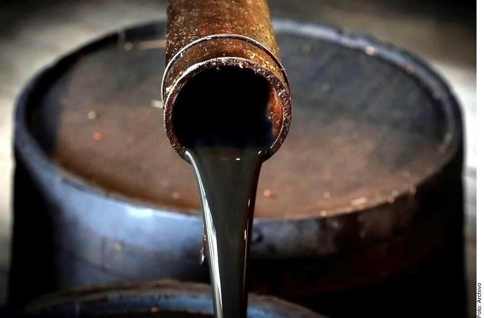 EuropaPress 7336263 senadora laura itzel castillo defiende mexico puede vender regalar petroleo