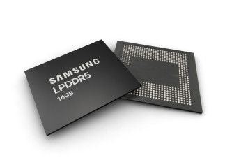 Archivo - Memorias RAM LPDD55 de 16 GB de Samsung.