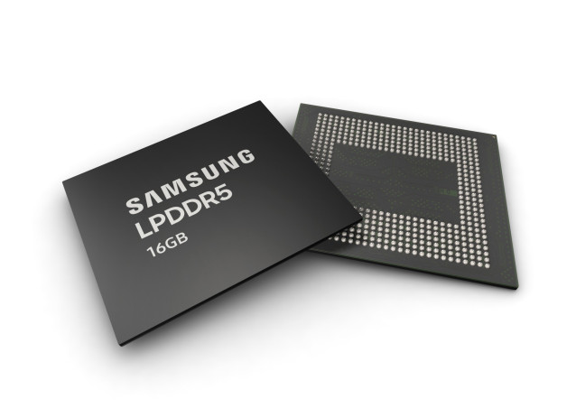 Archivo - Memorias RAM LPDD55 de 16 GB de Samsung.