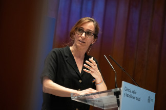 Archivo - La ministra de Sanidad, Mónica García, durante la presentación del Real Decreto por el que se regula la Evaluación De Tecnologías Sanitarias (ETS), en el Ministerio de Sanidad, a 6 de j