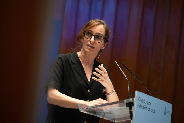 Archivo - La ministra de Sanidad, Mónica García, durante la presentación del Real Decreto por el que se regula la Evaluación De Tecnologías Sanitarias (ETS), en el Ministerio de Sanidad, a 6 de julio de 2026, en Madrid (España). El Real Decreto 415/2026 e