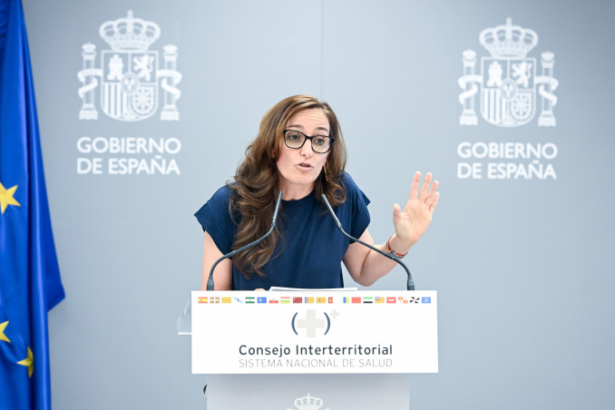 La ministra de Sanidad, Mónica García, durante una rueda de prensa para informar sobre las medidas de gestión pública adoptadas, a 22 de julio de 2026, en Madrid (España). Mónica García, compar