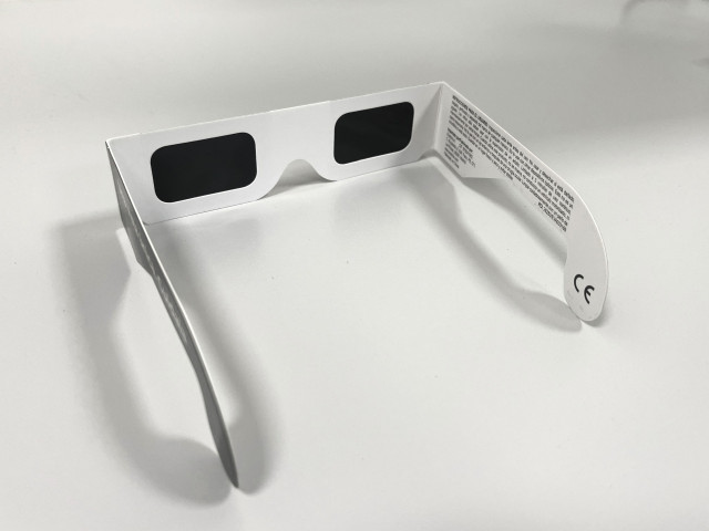 Gafas para observar eclipses