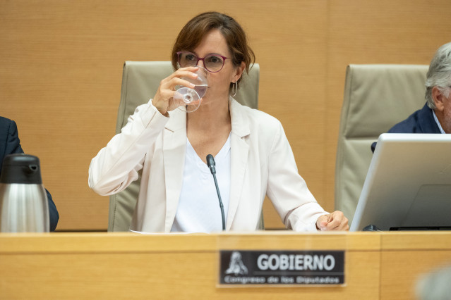 La ministra de Sanidad, Mónica García, comparece a petición propia ante la Comisión de Sanidad, en el Congreso de los Diputados, a 27 de agosto de 2026, en Madrid (España). La intervención tiene como objeto explicar las actuaciones que está llevando a cab