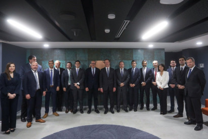 El grupo de ejecutivos de codelco y pucobre que