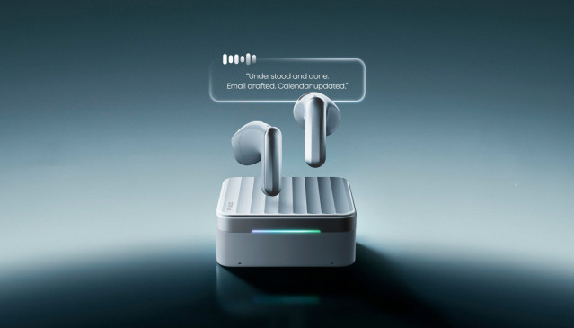 Imagen de los auriculares Plaud.