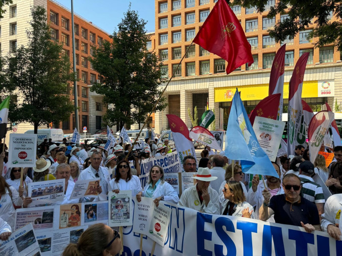 Archivo - El Comité de Huelga eleva el conflicto contra Sanidad y el Estatuto Marco con paros indefinidos desde septiembre