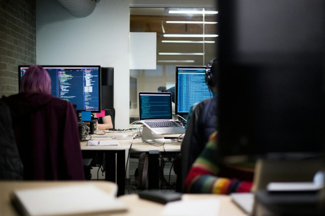 Recurso del equipo de desarrollo de software de una empresa