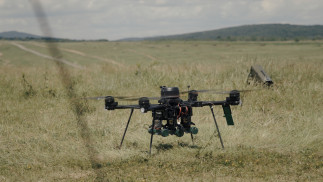 Archivo - Un dron ensaya el vuelo en el centro de entranamiento militar de Lest (Eslovaquia) en unos ejercicios de la OTAN