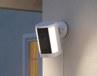 La nueva cámara Ring Spotlight Camera 4K Plus de Amazon.