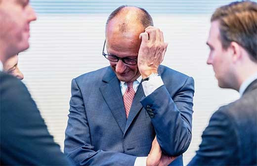 MERZ DEFIENDE
