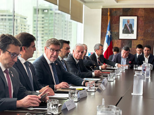 Biministro Mas