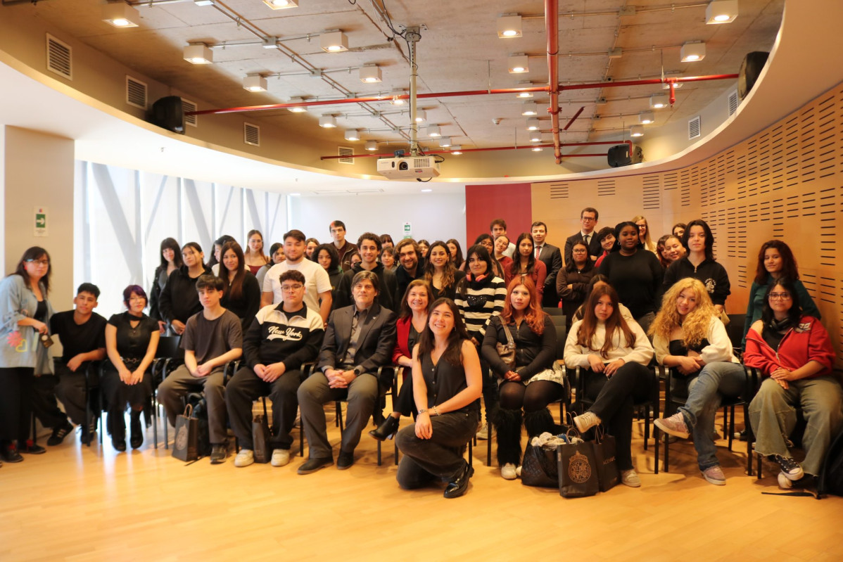 151026 FOTO Charla PUC 2048x1365