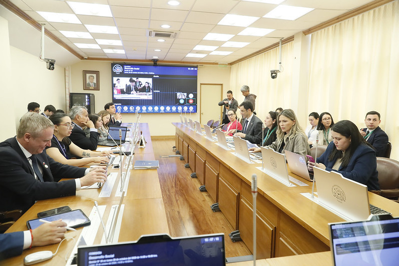 Ejecutivo expone sobre funcionamiento de centro de reinsercion social juvenil en Comision de Desarrollo Social