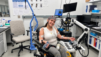 FundAME busca recaudar 600.000 euros y realizar en España un ensayo de electroestimulación en atrofia muscular espinal