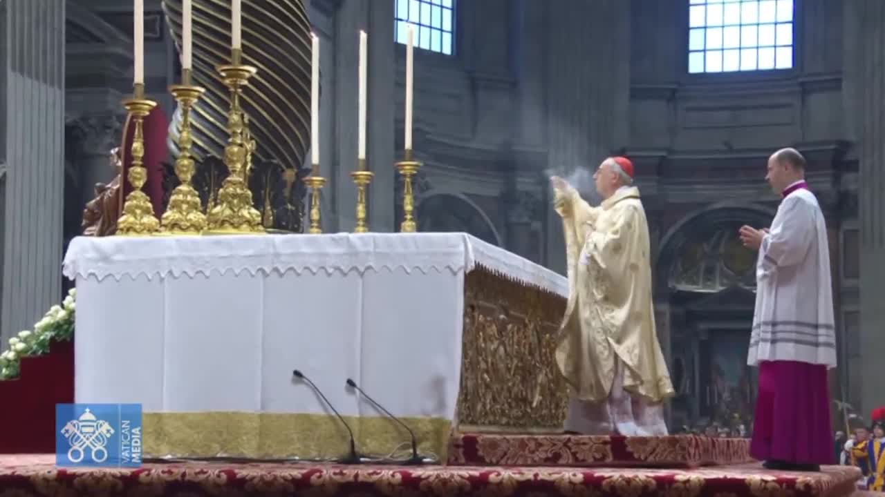 El Vaticano celebra misa en honor al papa Francisco en el último día de luto oficial