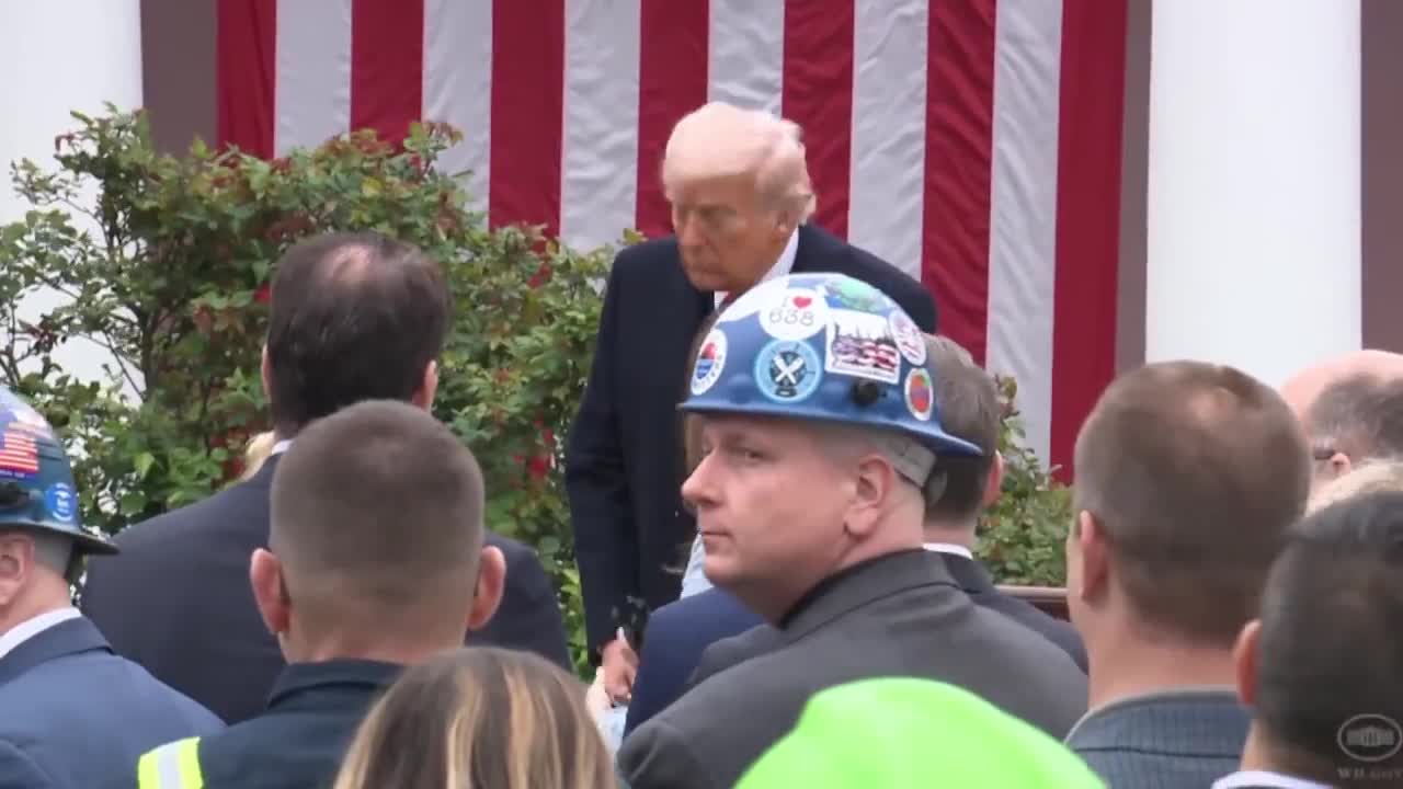 Trump aprueba un plan para potenciar la energía nuclear que reduce requisitos para licencias
