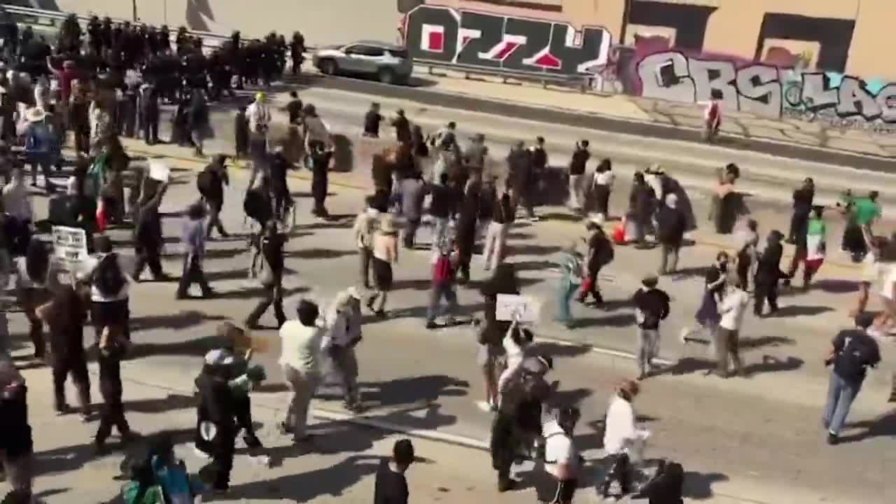 EEUU anuncia el despliegue de 700 marines en Los Ángeles mientras las protestas se extienden