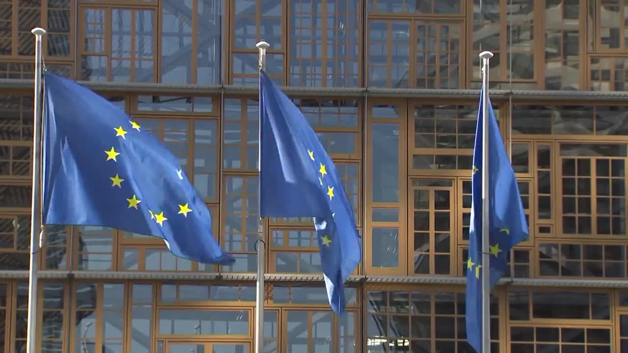 La UE acepta que EEUU imponga un arancel universal del 10%, pero quiere exenciones