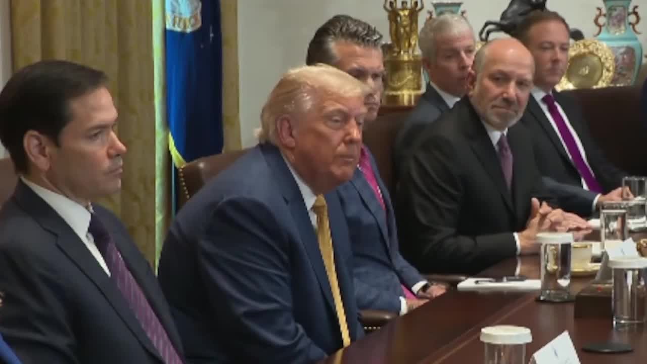 Trump planea aplicar aranceles del 10 ó del 15% a más de 150 países