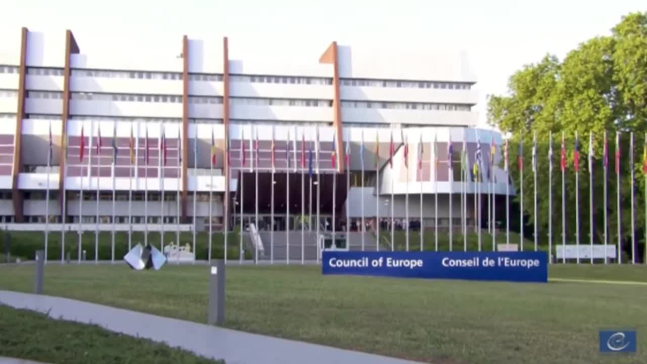 Comisión de Venecia ve problemas de 