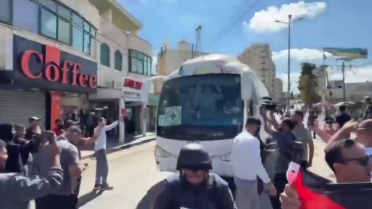 Llegan a Gaza los primeros presos palestinos liberados por Israel