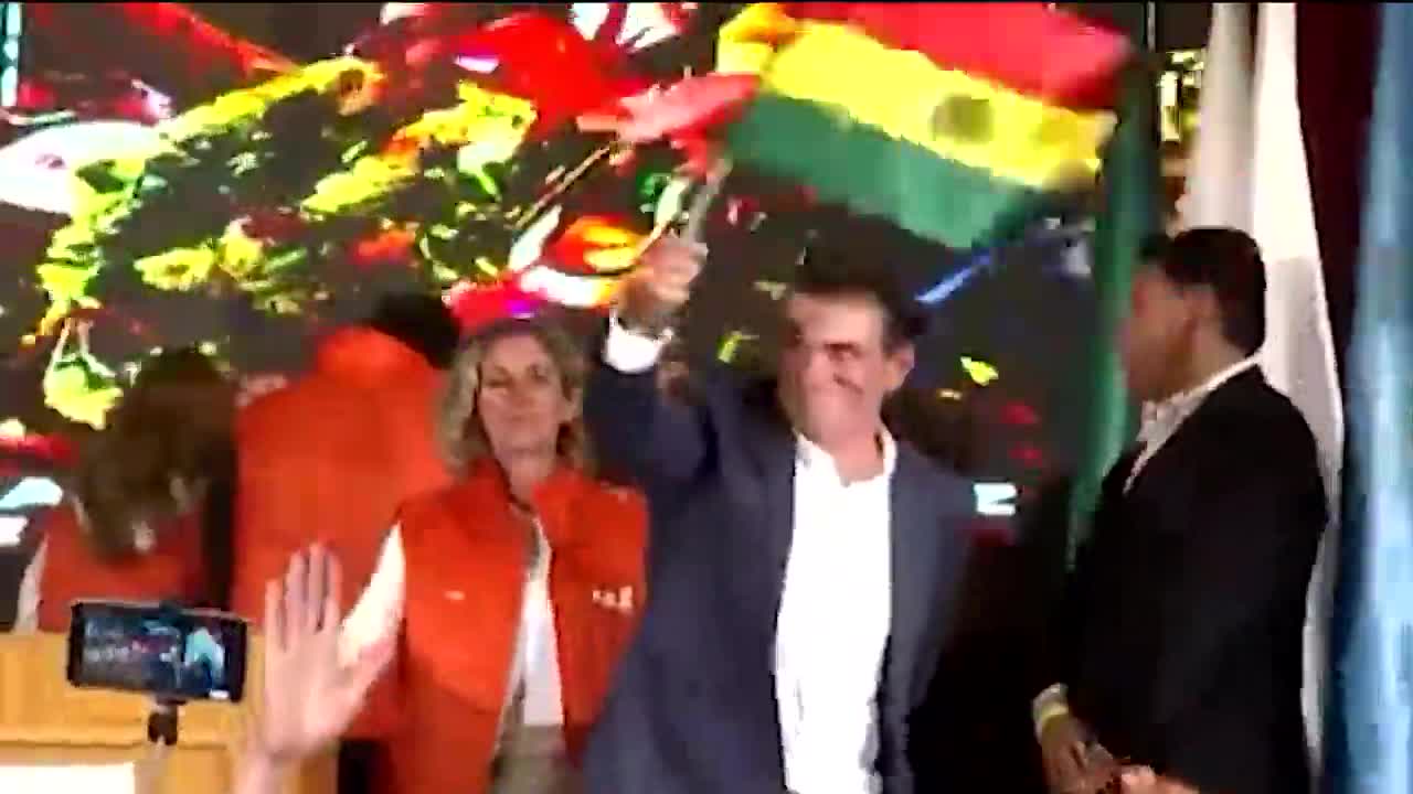 Bolivia elige como nuevo presidente en la 2ª vuelta a Rodrigo Paz, del PDC
