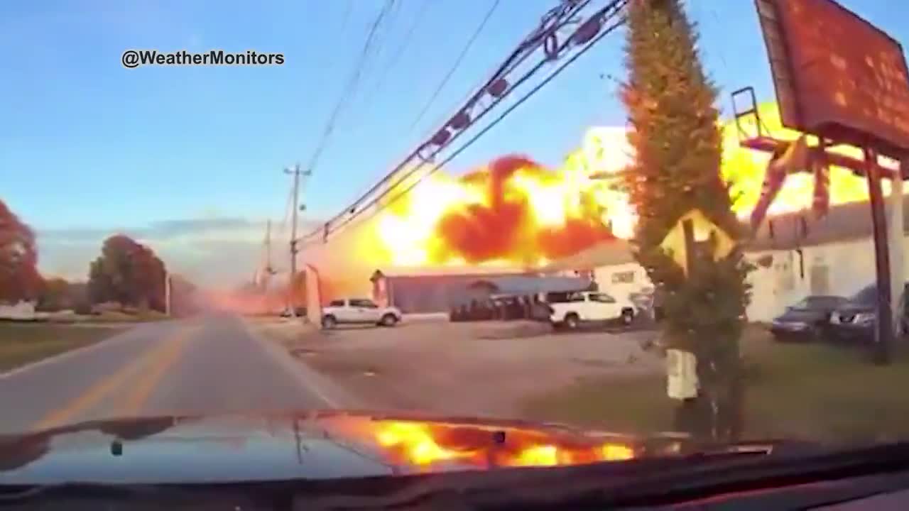 Ascienden a doce los muertos por el siniestro de un avión de carga en Kentucky