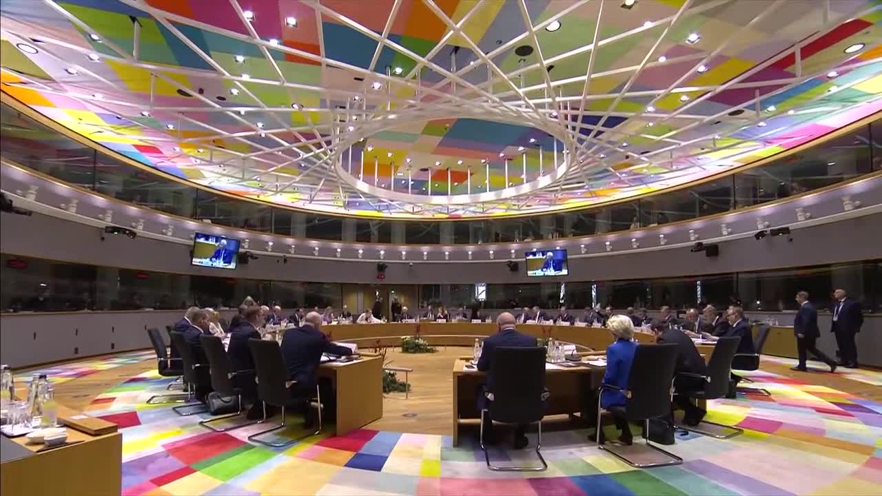 Líderes de la UE ayudarán a Ucrania con 90.000 millones pero sin recurrir a los activos rusos