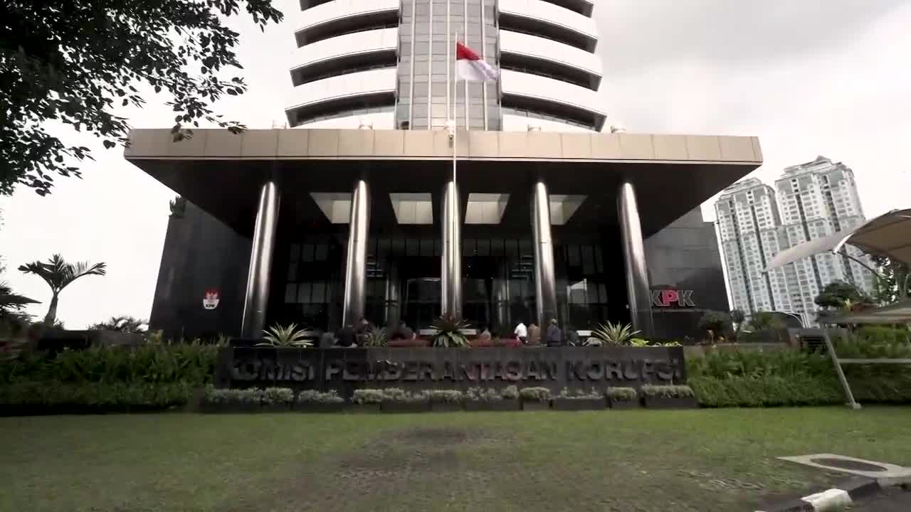 Desaparecidos cuatro miembros de una familia española en un naufragio en Indonesia