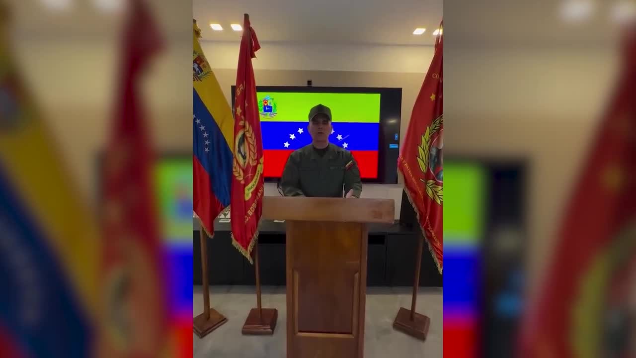 Ministro de defensa venezolano apunta a una 