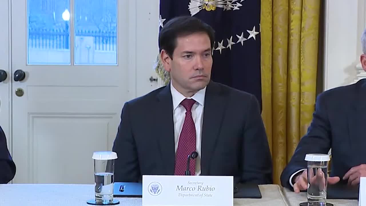 EEUU insta a sus ciudadanos a abandonar Venezuela ante posibles ataques de grupos armados