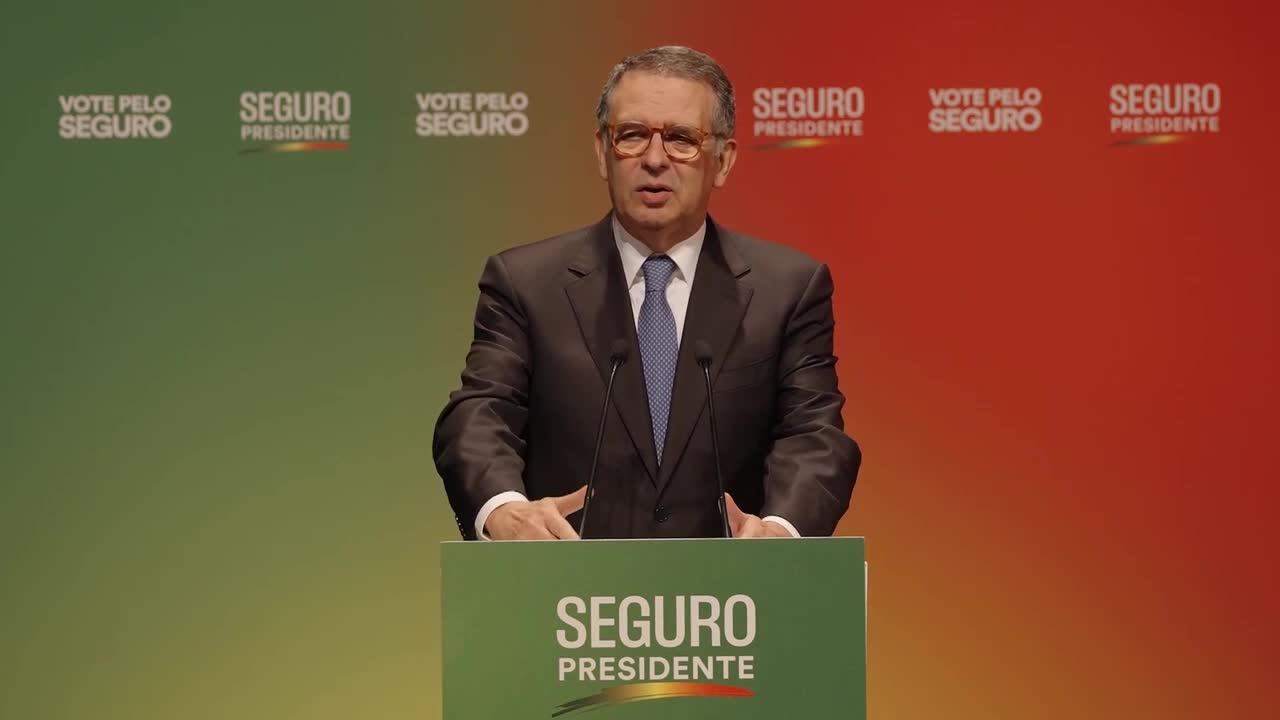 El socialista Seguro se impone al líder de la extrema derecha en las presidenciales de Portugal