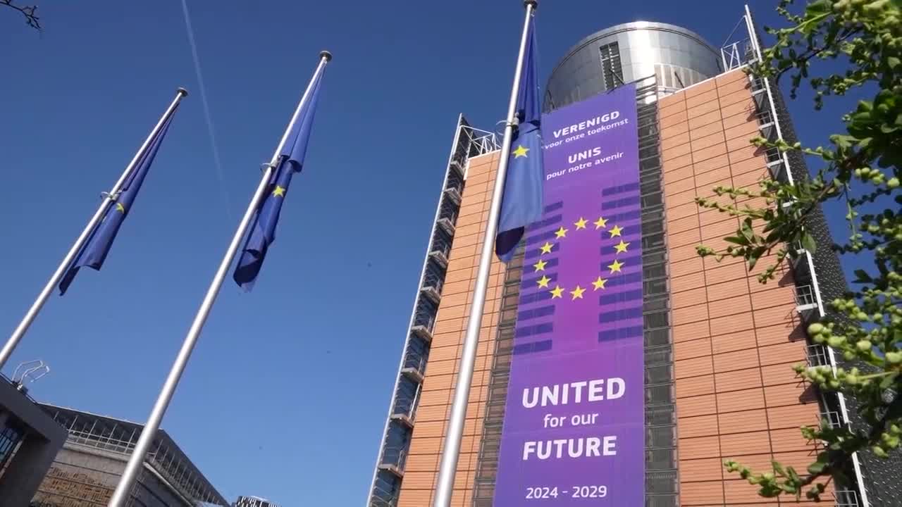 La Comisión Europea ve contradicciones entre los nuevos aranceles de Trump y el acuerdo UE-EEUU