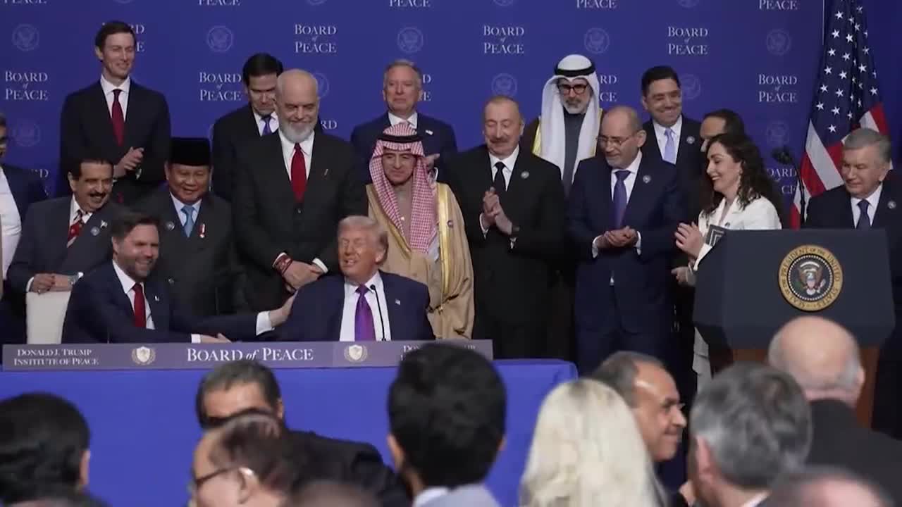 Trump cesa a la secretaria de Seguridad Nacional tras el polémico operativo del ICE