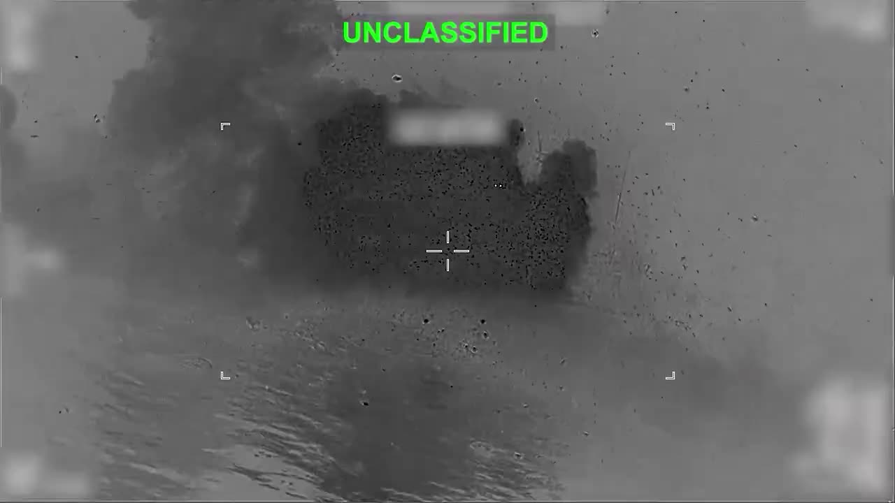 EEUU destruye 16 buques minadores e Israel bombardea supuestos objetivos de Hezbolá en Beirut