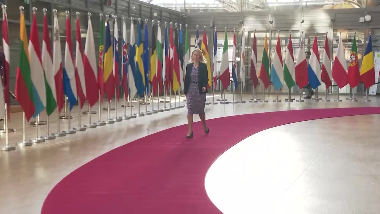 Kallas plantea una misión de la UE para mantener abierto Ozmuz, ante la escala de precios