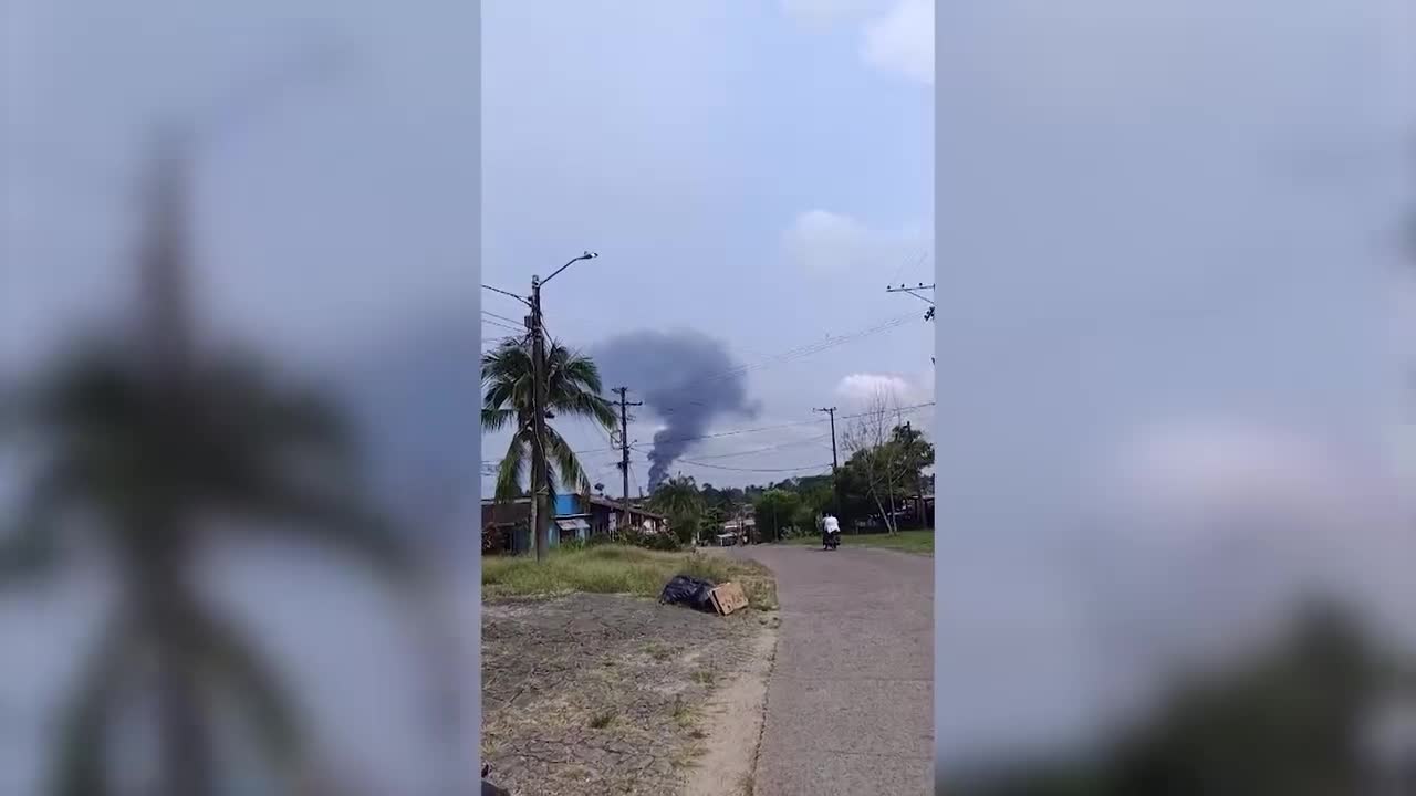 Se estrella un avión de transporte del Ejército de Colombia con 114 personas a bordo