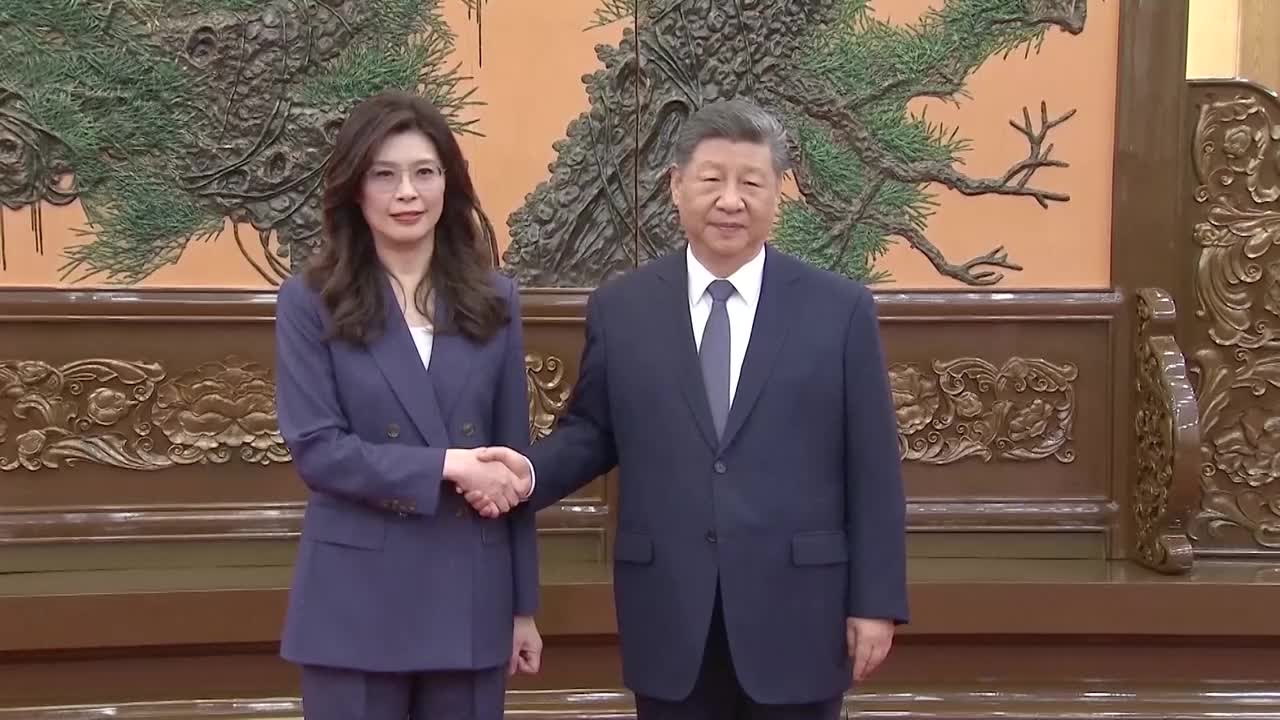 Histórica reunión entre Xi Jinping y la líder de la oposición de Taiwán