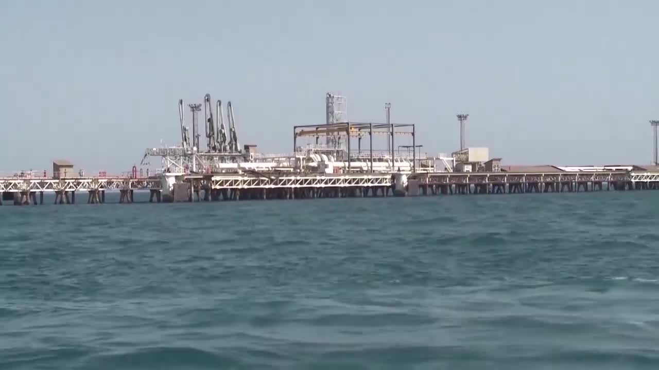 Irán anuncia que vuelve a restringir el paso por Ormuz por incumplimiento del alto el fuego