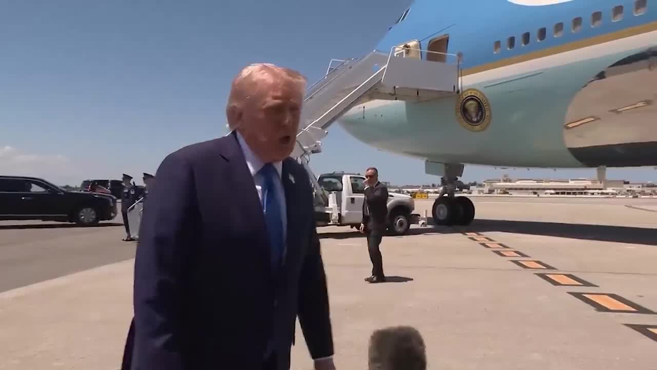 Trump es evacuado de la Cena de Corresponsales tras un intento de ataque