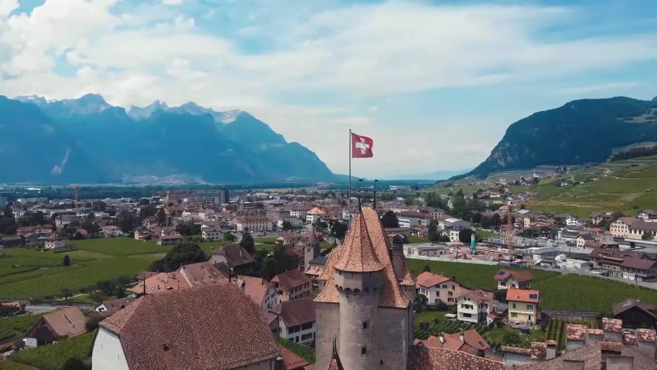 Suiza vota si limita su número de habitantes a un máximo de diez millones de personas para 2050