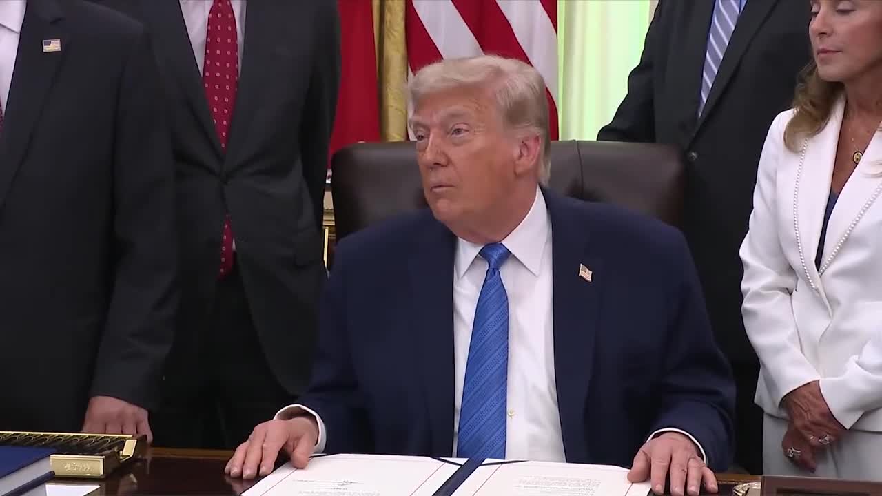 Trump celebra su 80 cumpleaños cuando está 