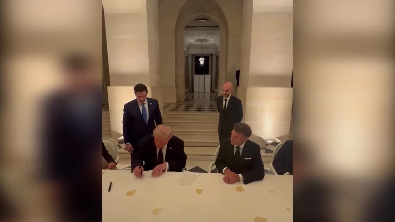 Donald Trump y Masoud Pezeshkian firman el memorando pactado entre EEUU e Irán