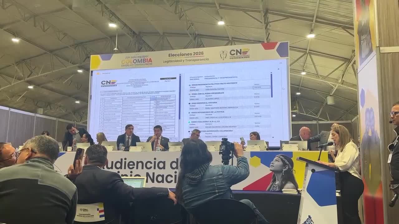 Colombia llega este domingo a la segunda vuelta de sus elecciones más polarizadas