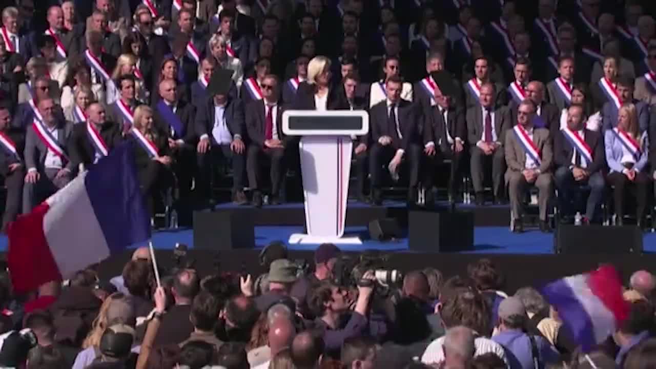 La Justicia de Francia condena a tres años de prisión y 15 meses de inhabilitación a Le Pen