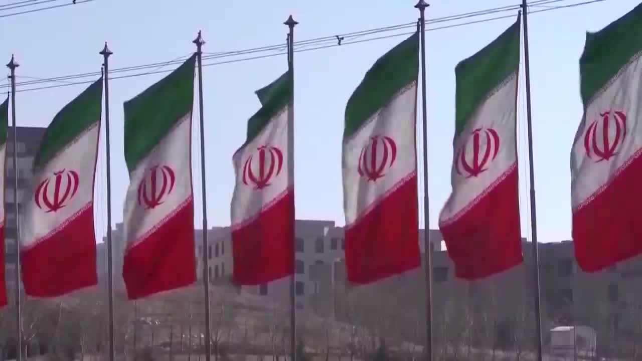 Irán cierra el estrecho de Ormuz tras el paso de un buque que habría ignorado sus instrucciones