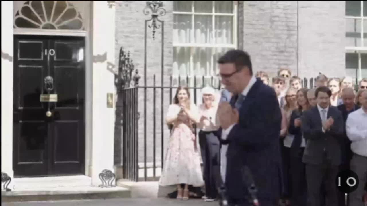 Burnham, nuevo primer ministro de Reino Unido tras aceptar el encargo del rey Carlos III