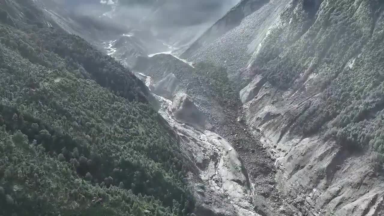 La gran riada de Rasuwa deja ya 750 muertos y más de 3.000 desaparecidos en Nepal y Tíbet